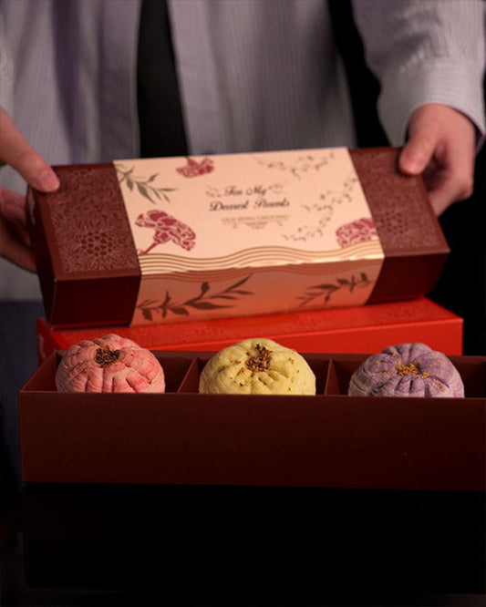 A Gift of Grace and Gratitude: Old Seng Choong’s Mother’s Day Blossom Pastry Set