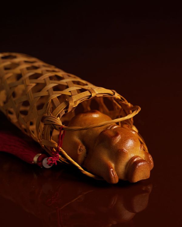 Celestial Piggy Mooncake 猪笼饼